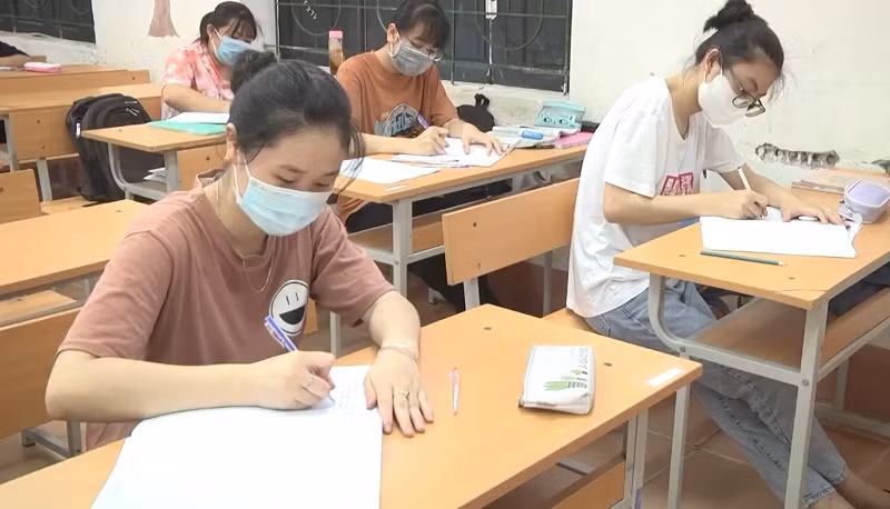 Học sinh Trường THPT Quang Hà ôn tập trước kỳ thi