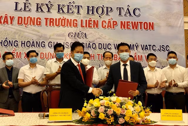 Lễ ký kết hợp tác xây dựng Trường liên cấp Newton.