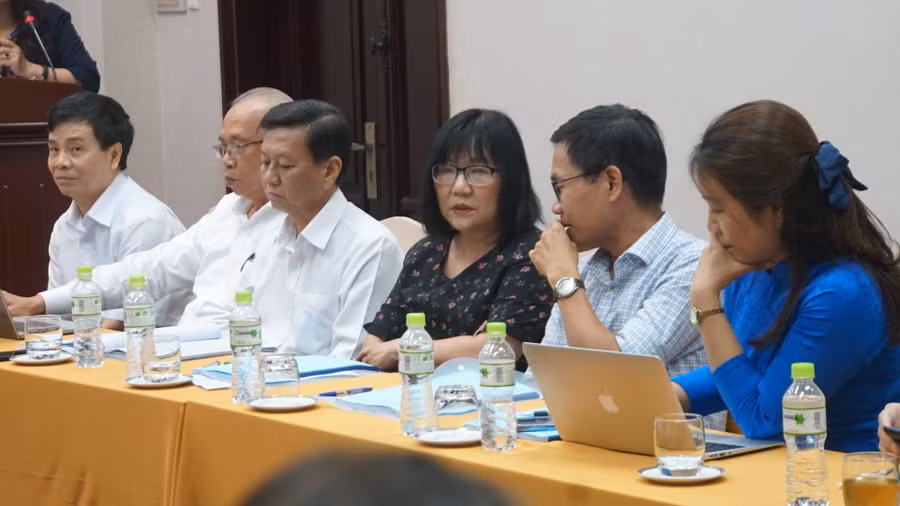 Các đại biểu tham dự tọa đàm. Ảnh: Mạnh Tùng