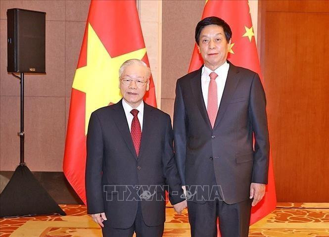 Tổng Bí thư Nguyễn Phú Trọng hội kiến Chủ tịch Quốc hội Trung Quốc Lật Chiến Thư. Ảnh: Trí Dũng/TTXVN Tổng Bí thư Nguyễn Phú Trọng hội kiến Chủ tịch Quốc hội Trung Quốc Lật Chiến Thư. Ảnh: Trí Dũng/TTXVN