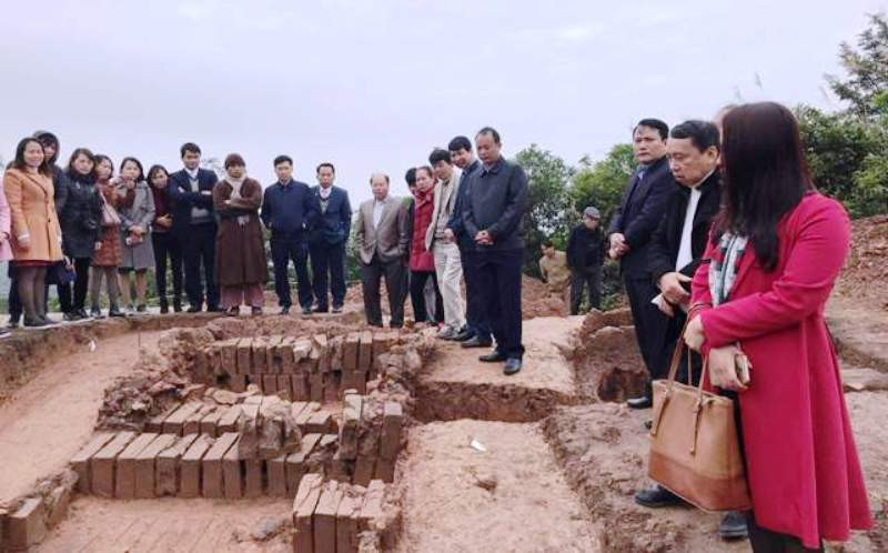 Lò sản xuất gạch cổ được phát lộ ở khu vực Am Các, huyện Tĩnh Gia, Thanh Hóa.