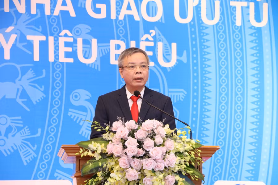 Thầy Nguyễn Viết Lâm - Giảng viên cao cấp khoa Marketing Trường ĐH Kinh tế Quốc dân (Hà Nội)