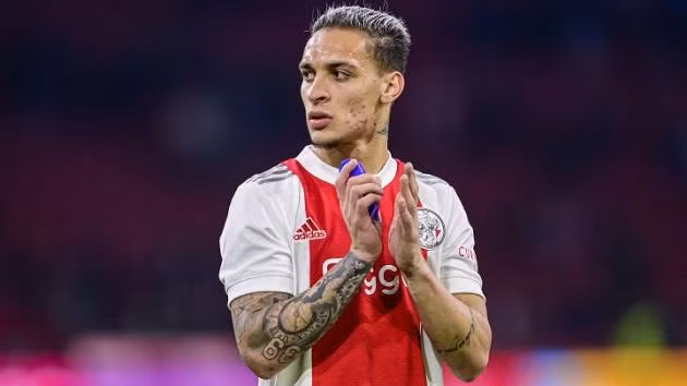 Antony được đề nghị mức lương siêu hấp dẫn từ Man United