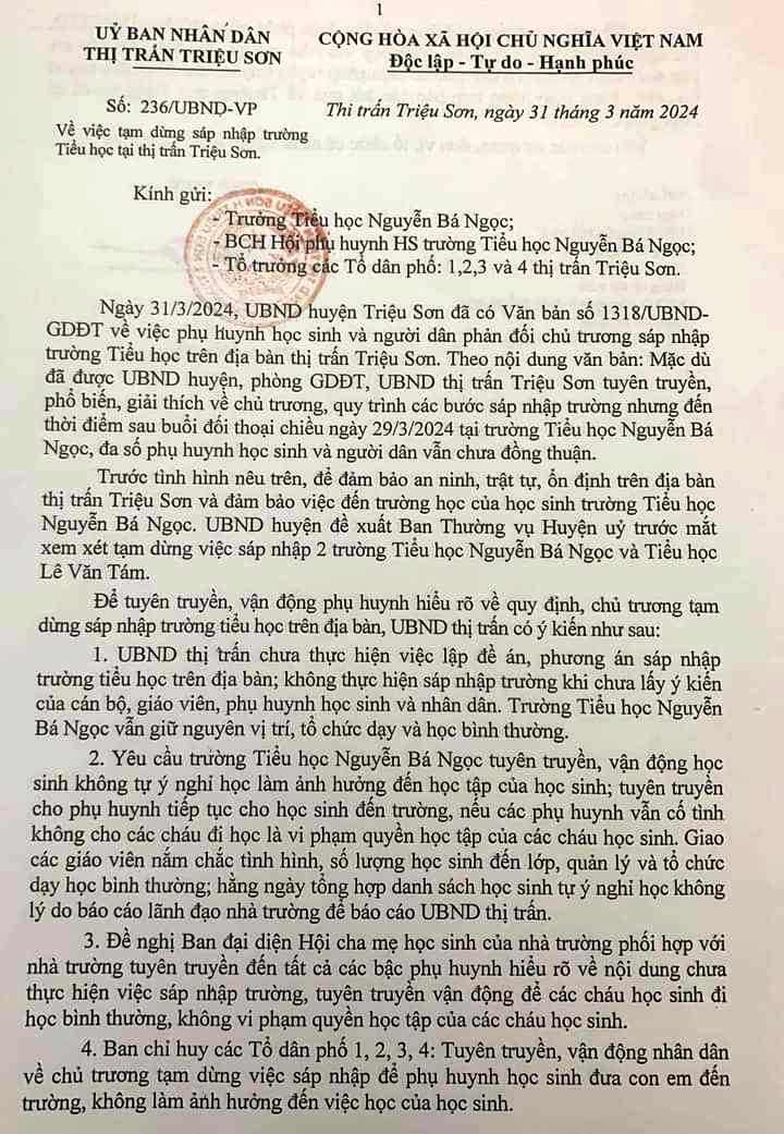Công văn của UBND thị trấn Triệu Sơn (Thanh Hóa) về việc tạm dừng sáp nhập trường tiểu học trên địa bàn. Ảnh: TL