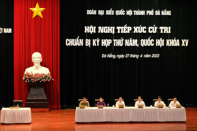 Đoàn ĐBQH TP. Đà Nẵng tiếp xúc cử tri các quận Hải Châu, Thanh Khê và Sơn Trà. Ảnh: Hoàng Vinh. Đoàn ĐBQH TP. Đà Nẵng tiếp xúc cử tri các quận Hải Châu, Thanh Khê và Sơn Trà. Ảnh: Hoàng Vinh.