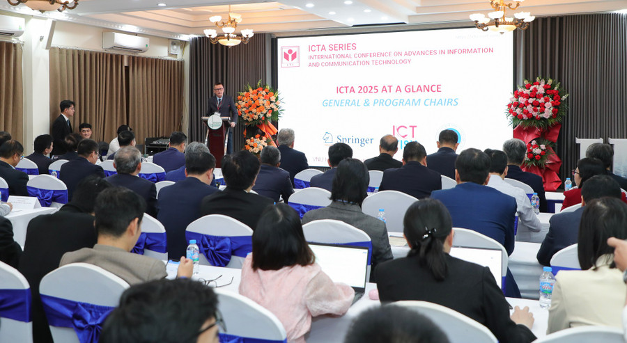 Chuyên gia bàn về ứng dụng và công nghệ hiện đại trong AI & công nghiệp bán dẫn.