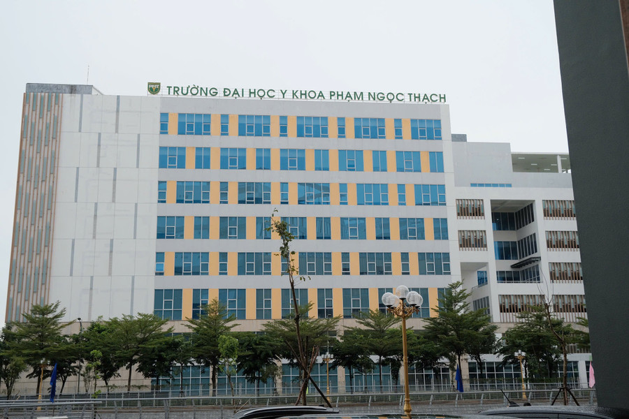 Không gian học tập, nghiên cứu hiện đại mở ra cơ hội cho sinh viên tiếp cận kiến thức và công nghệ y tế tiên tiến. Ảnh: Lương Vỹ Khánh z6950007473725-c5495f6dd48b4532e39018f6e25eff1d.jpg