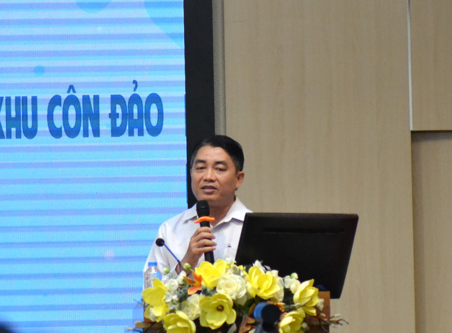 PGS. TS. BS Trần Vĩnh Hưng, Giám đốc Bệnh viện Bình Dân phát biểu tại lễ ra quân. Ảnh: Hương Phú tvh.jpg