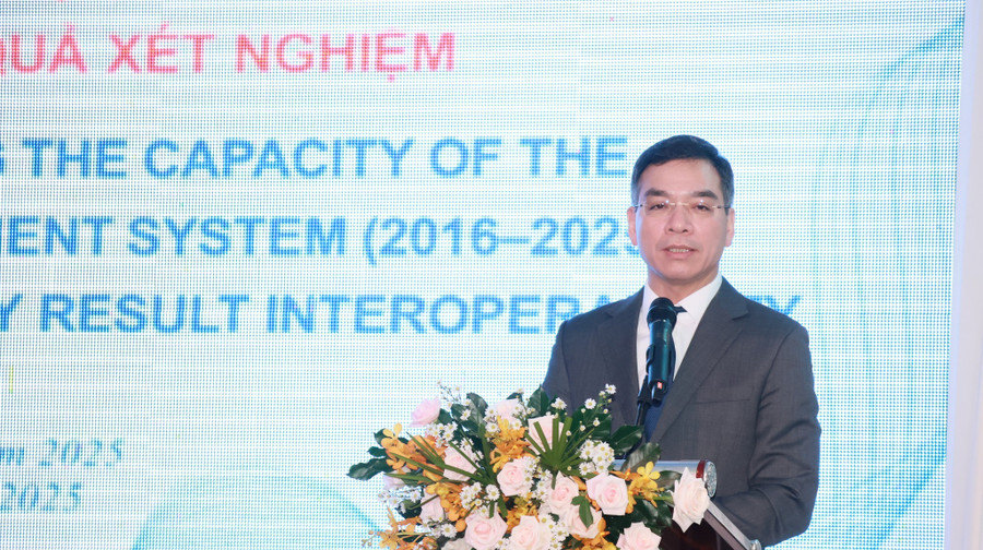 Ông Hà Anh Đức, Cục trưởng Cục Quản lý Khám, chữa bệnh phát biểu tại hội nghị. Ảnh: BTC 557237261-1389460103185922-5629161618750646636-n.jpg