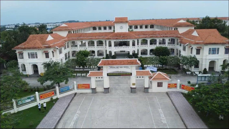 Trường THPT Hậu Nghĩa hiện đại, khang trang hơn. 584376846-1465987702201702-4232595672148295643-n.jpg