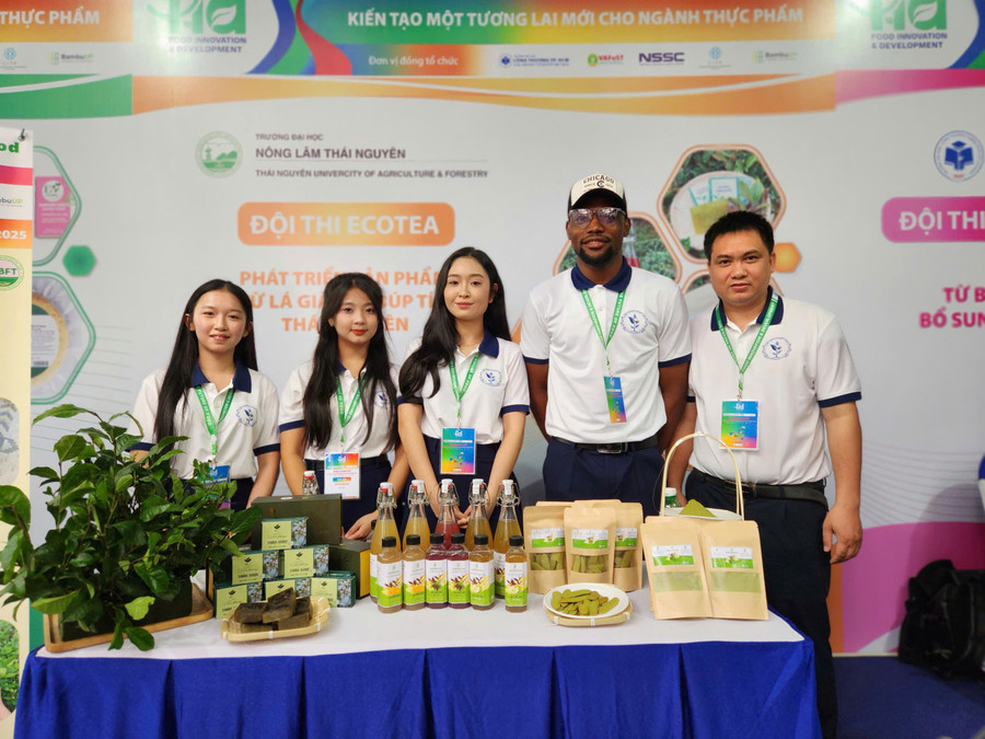 Cuộc thi "Food Innovation and Development 2025" với sự xuất hiện của thí sinh nước ngoài. Ảnh: L.N.