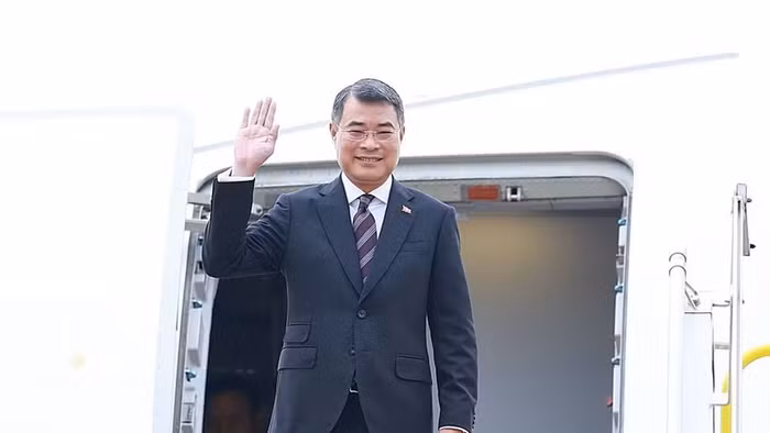 Thủ tướng lên đường tham dự Hội nghị Cấp cao kỷ niệm 35 năm quan hệ ASEAN - Nga