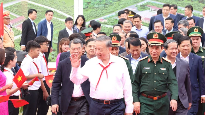 Tổng Bí thư Tô Lâm và các đồng chí lãnh đạo Đảng, Nhà nước đến dự Lễ khởi công.