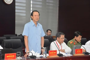 Thứ trưởng Bộ GD&ĐT Phạm Ngọc Thưởng và Đoàn kiểm tra làm việc với Ban chỉ đạo Kỳ thi tốt nghiệp THPT 2025 của TP Đà Nẵng.