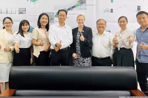 Nhóm nghiên cứu Viện DNIIT-Đại học Đà Nẵng với Dự án Công nghệ tái chế pin năng lượng mặt trời phế thải đã được phát triển thành Doanh nghiệp khởi nghiệp ĐMST.