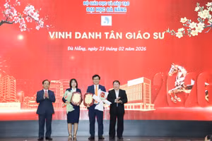 Đại học Đà Nẵng vinh danh tân giáo sư bổ nhiệm trong năm 2025. 
