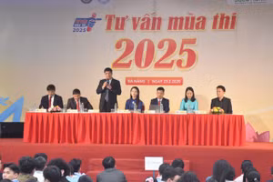 Ông Huỳnh Văn Chương, Cục trưởng Cục quản lý chất lượng, Bộ GD&ĐT thông tin những điểm mới của kỳ thi tốt nghiệp THPT 2025. 