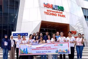 Sinh viên VKU, Đại học Đà Nẵng tham gia Trại hè lãnh đạo quốc tế tại Thái Lan. 