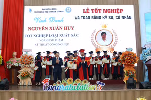Trường Đại học Sư phạm Kỹ thuật, Đại học Đà Nẵng vinh danh các sinh viên tốt nghiệp loại Xuất sắc. 