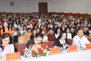 Hội nghị Tổng kết năm học 2024 - 2025 và triển khai nhiệm vụ giáo dục bậc học mầm non năm học 2025 - 2026 của Sở GD&ĐT Đà Nẵng.