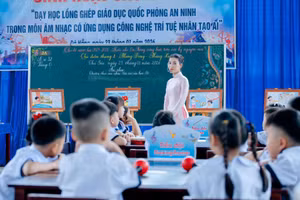 Một tiết dạy học sinh hoạt chuyên môn theo cụm trường tại Trường Tiểu học &THCS Trần Quốc Toản (xã Lãnh Ngọc, TP Đà Nẵng). 