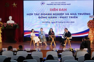 Chia sẻ và đối thoại giữa nhà trường - doanh nghiệp - sinh viên tại Diễn đàn hợp tác Doanh nghiệp & Nhà trường. 