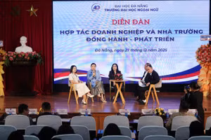 Chia sẻ và đối thoại giữa nhà trường - doanh nghiệp - sinh viên tại Diễn đàn hợp tác Doanh nghiệp & Nhà trường. 