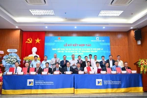 Trường Đại học Bách khoa - Đại học Đà Nẵng ký kết hợp tác với các thành viên trong mạng lưới. 