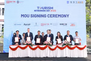 Đại học Duy Tân ký kết hợp tác với hơn 25 doanh nghiệp trong lĩnh vực du lịch. 