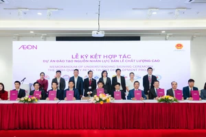 Trường Cao đẳng Thương mại ký kết Hợp tác đào tạo nguồn nhân lực bán lẻ chất lượng cao cùng AEON Việt Nam.