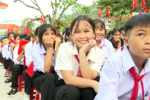 Học sinh Trường Phổ thông dân tộc nội trú THCS&THPT Nam Trà My (Đà Nẵng) . Ảnh: (Thông tin xã Nam Trà My)