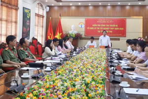 Quang cảnh buổi làm việc.