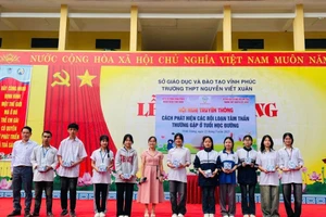 Bệnh viện Tâm thần Vĩnh Phúc tổ chức các hội nghị truyền thông đến học sinh về cách phát hiện các rối loạn tâm thần học đường.