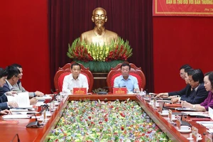 Quang cảnh buổi làm việc.