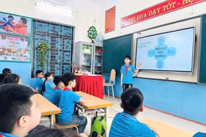 Trường Tiểu học Cao Xá (huyện Lâm Thao) ứng dụng công nghệ thông tin trong dạy học.