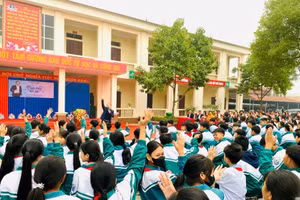HS Trường THCS Bản Nguyên sôi nổi tham gia hoạt động giáo dục kỹ năng sống với chủ đề “Khơi dậy cảm hứng học tập”.