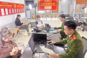 Công an tỉnh Tuyên Quang sẽ cấp Căn cước và tài khoản định danh điện tử xuyên Tết Nguyên đán.