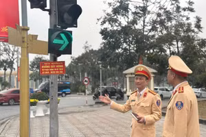 Phú Thọ gắn 436 biển công khai số điện thoại phản ánh vi phạm giao thông.