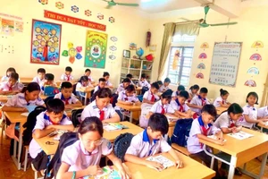 Lớp học trường Tiểu học Thanh Hà khang trang, sạch đẹp đáp ứng nhu cầu dạy và học.