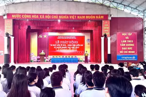 Trường THPT Tân Trào tổ chức Lễ phát động.