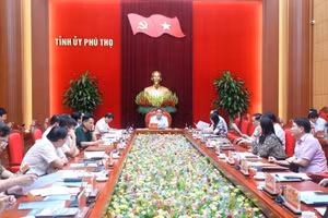 Quang cảnh Hội nghị họp Ban Chỉ đạo thực hiện sắp xếp, tổ chức lại đơn vị hành chính các cấp tỉnh Phú Thọ ngày 17/4/2025.