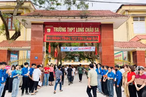 Kỳ thi tuyển sinh vào lớp 10 THPT năm học 2025 -– 2026, tổng chỉ tiêu Trường THPT Long Châu Sa được giao là 12 lớp 10 với 516 học sinh. 