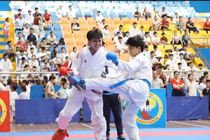 Các VĐV thi đấu nội dung Karate cá nhân nam. 