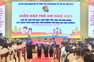 160 học sinh là cháu ngoan Bác Hồ của 33 Liên đội trên địa bàn TP Tuyên Quang tham gia "Diễn đàn trẻ em".