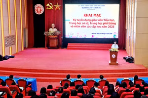 Quang cảnh buổi khai mạc.