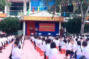 Trường TH&THCS Hợp Hòa tuyên truyền giáo dục pháp luật cho học sinh.