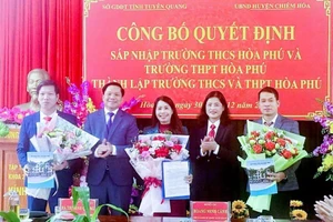 Sở GD&ĐT tỉnh Tuyên Quang công bố quyết định thành lập trường THCS và THPT Hòa Phú.