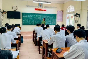 Học sinh Tuyên Quang tạm thời nghỉ học để tránh bão Yagi.