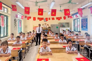 Lớp học Trường TH&THCS Quất Lưu khang trang, sạch đẹp.