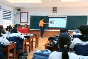 Giờ học của thầy và trò trường THPT Thanh Sơn, tỉnh Phú Thọ.